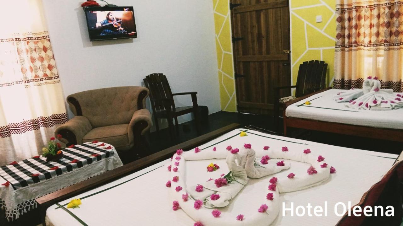 Oleena Home Stay Хабарана Екстер'єр фото