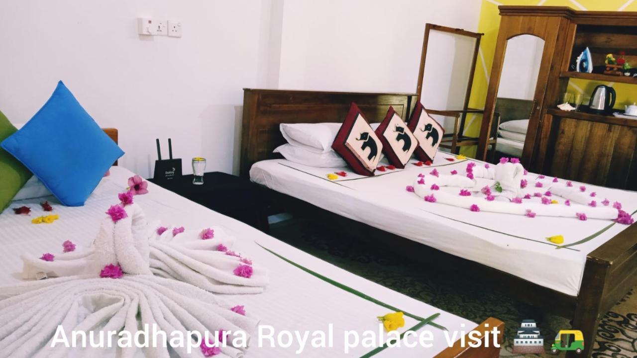Oleena Home Stay Хабарана Екстер'єр фото