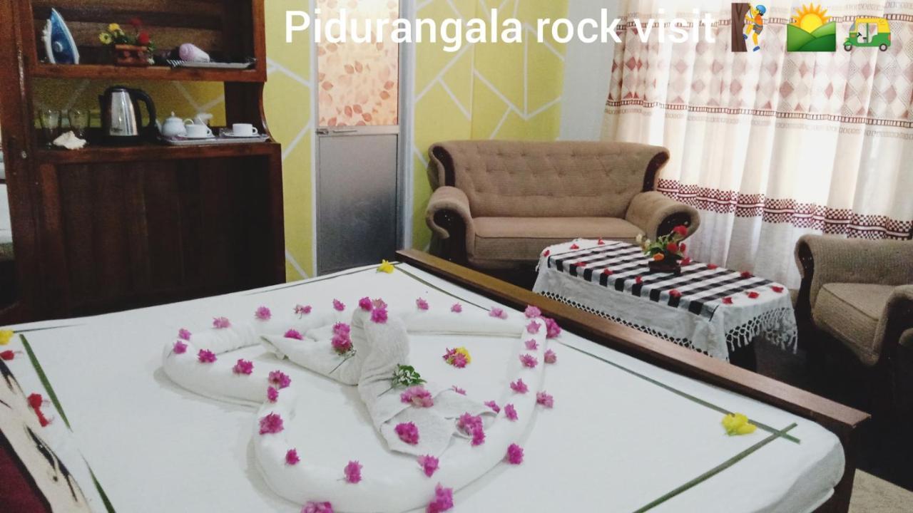 Oleena Home Stay Хабарана Екстер'єр фото