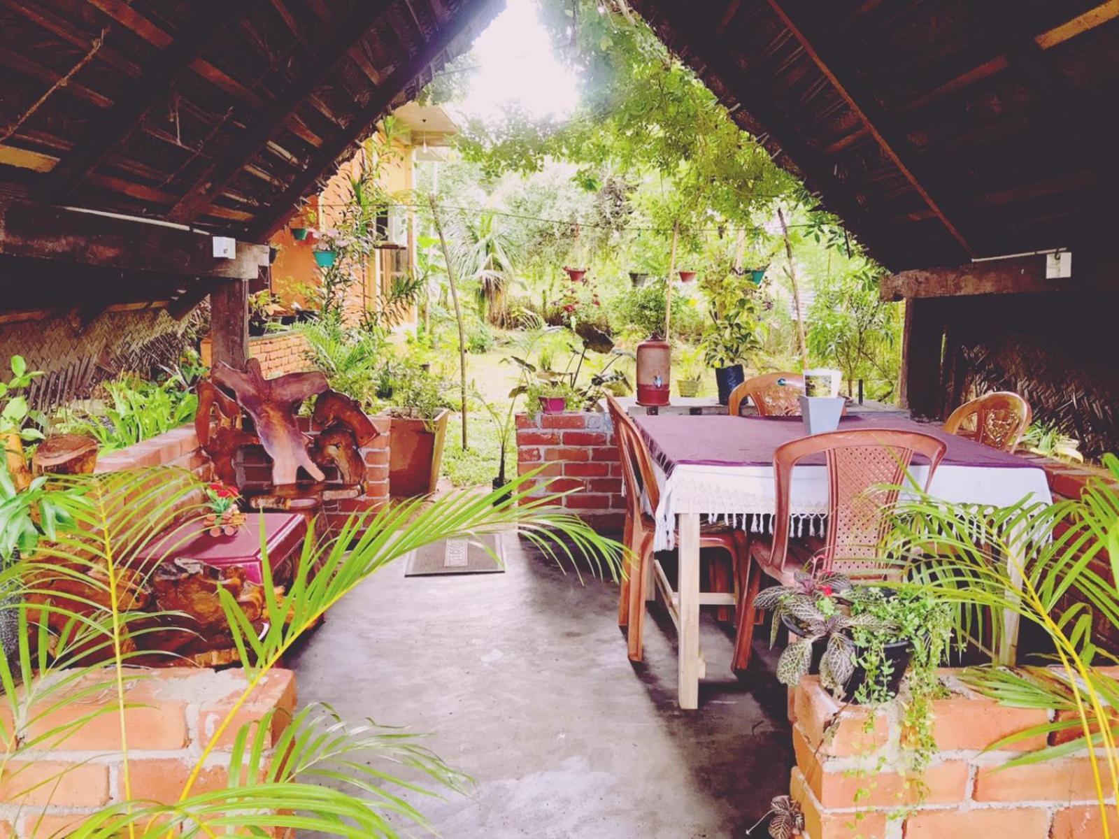 Oleena Home Stay Хабарана Екстер'єр фото